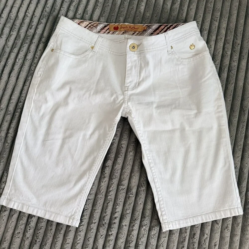 Apple Bottoms Vintage True Y2K White Bermuda Shorts Women’s 11/12 Low Rise